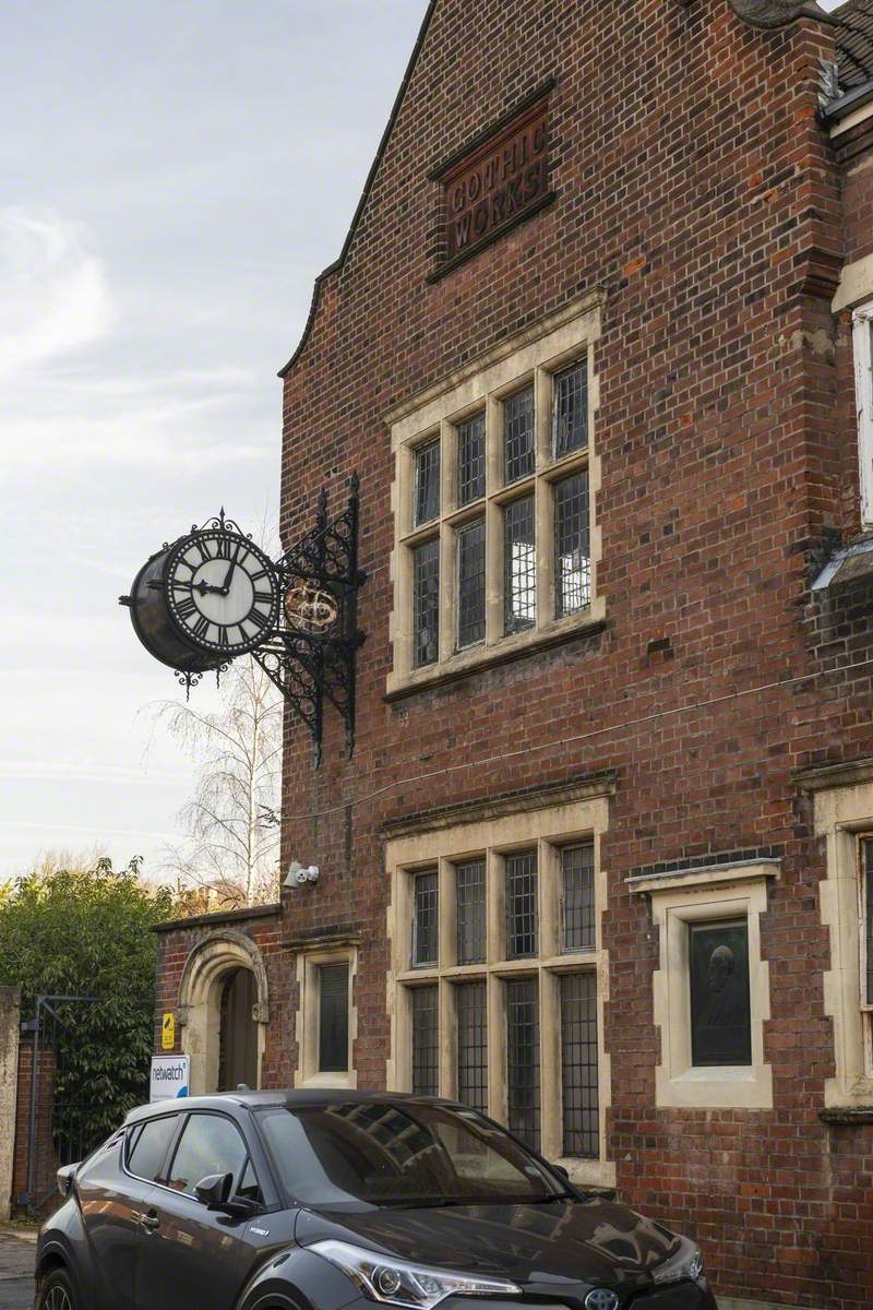 Memorial Plaque to William Scott, Laurence Scott & Electromotors