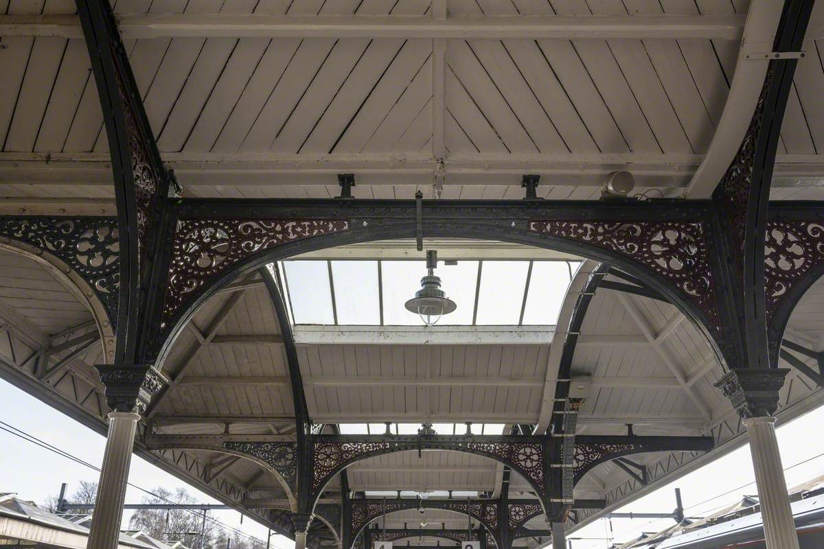 Architectural Decoration on Thorpe Road Station