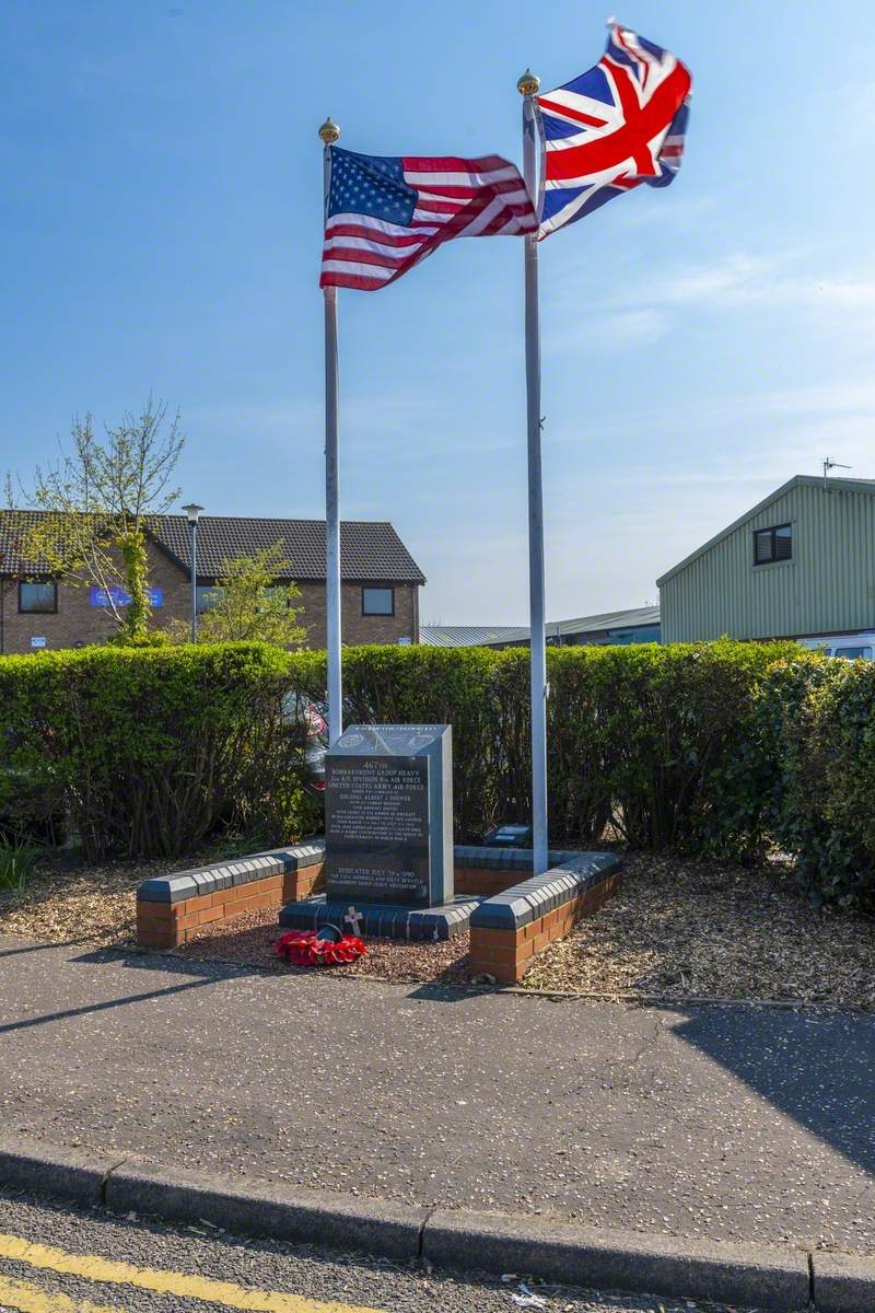 Memorial to 467 Bombardment Unit