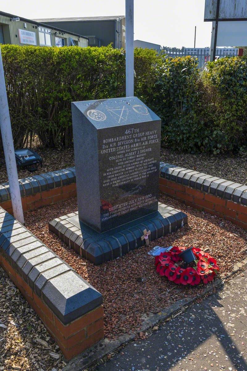 Memorial to 467 Bombardment Unit