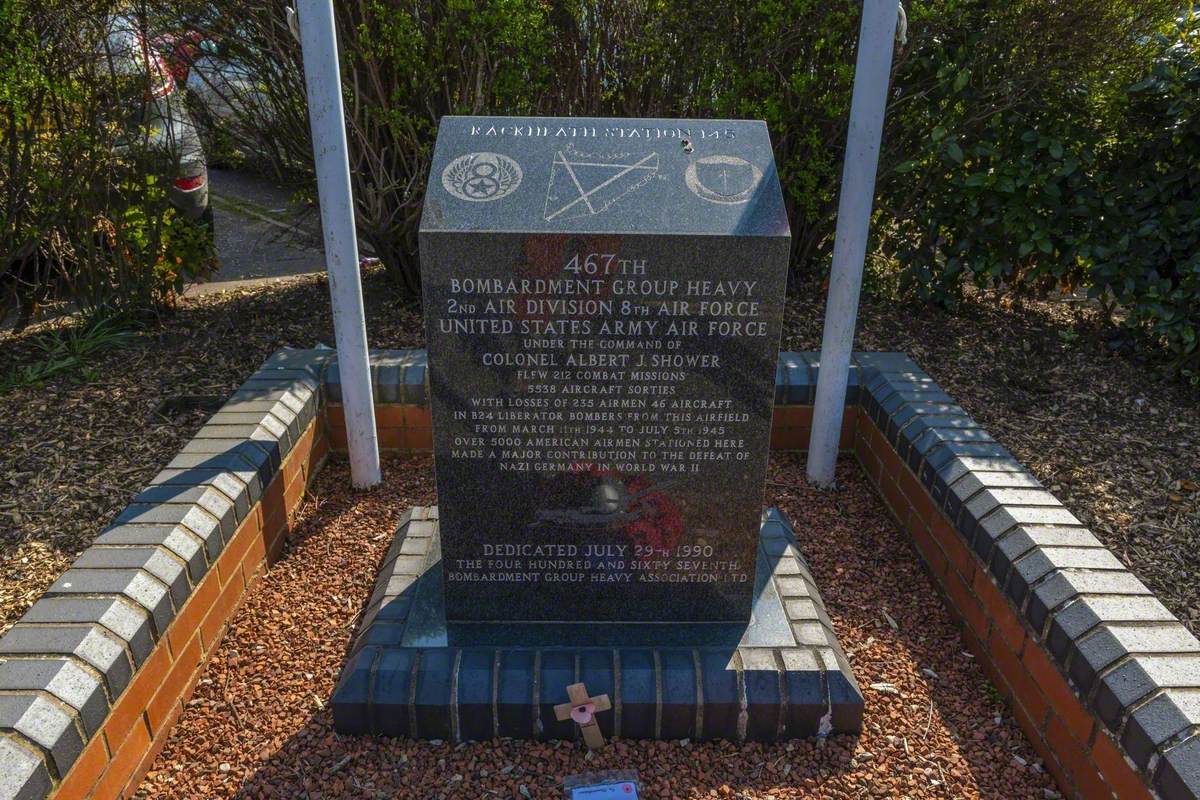 Memorial to 467 Bombardment Unit