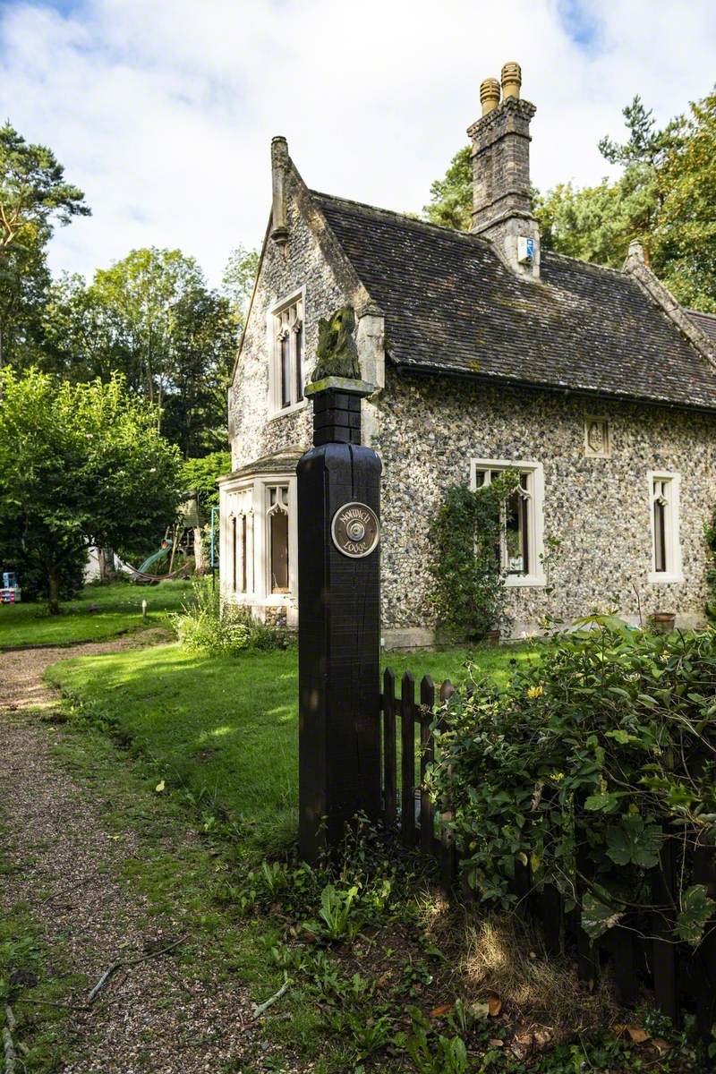 Lodge Gates