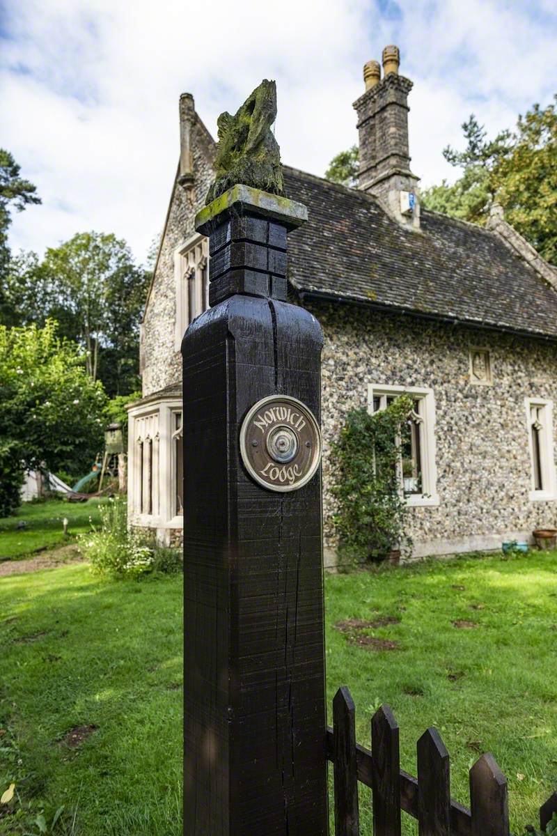 Lodge Gates