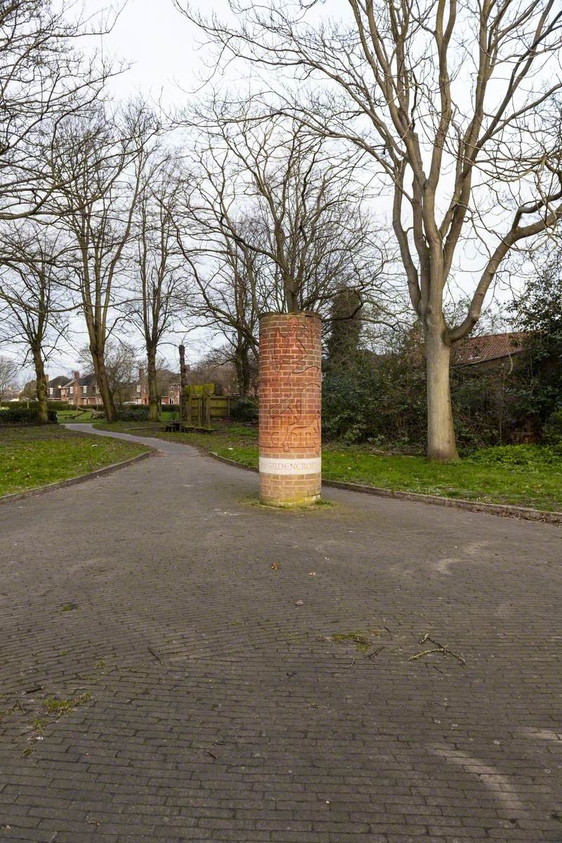 Entrance Marker to the Gildencroft and Bench