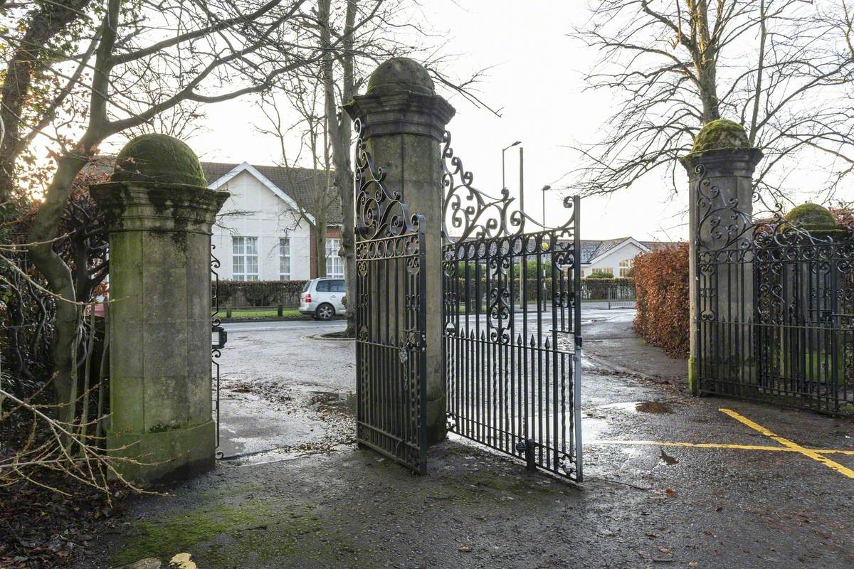 Piers and Gates to Eaton Park