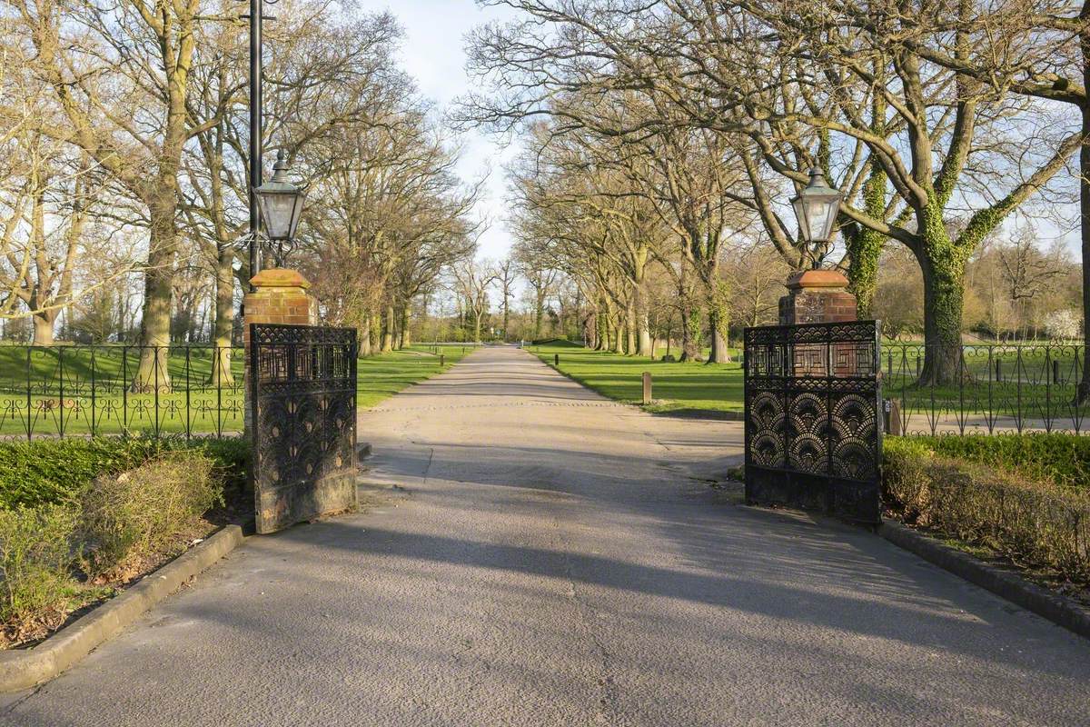 Carriage Gates – Sprowston