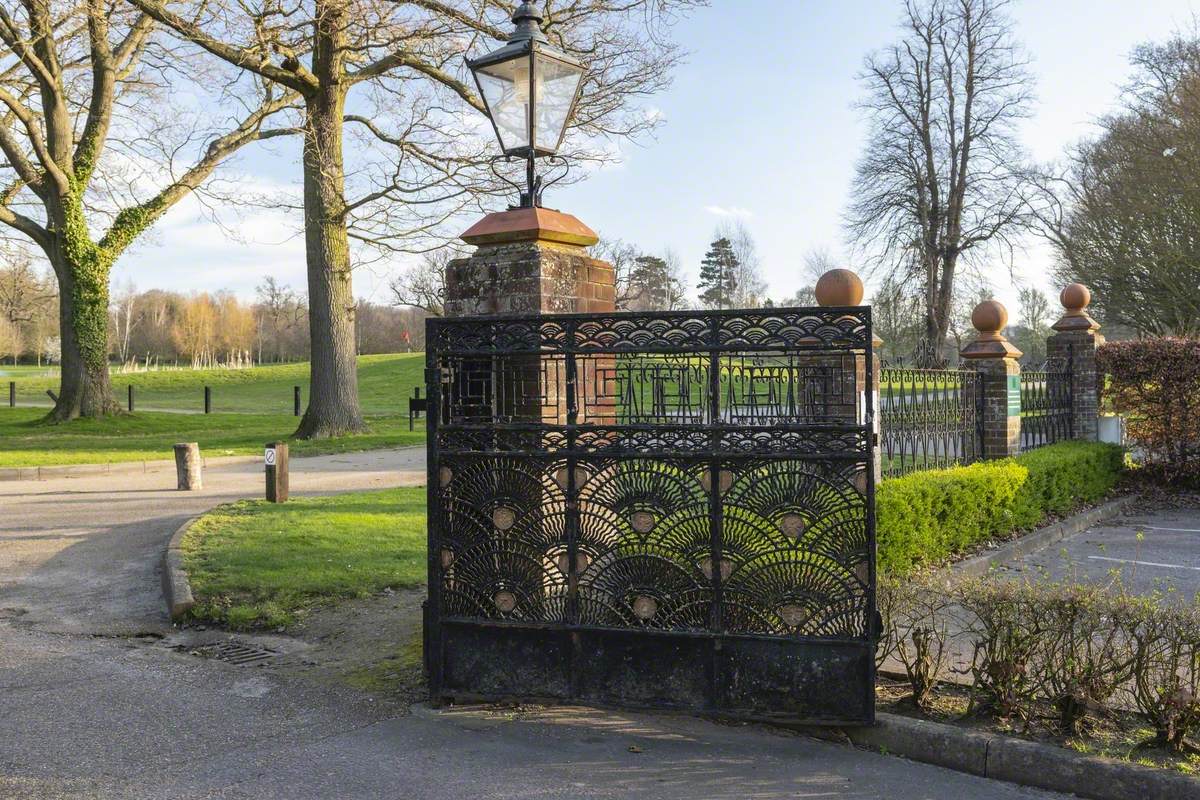 Carriage Gates – Sprowston