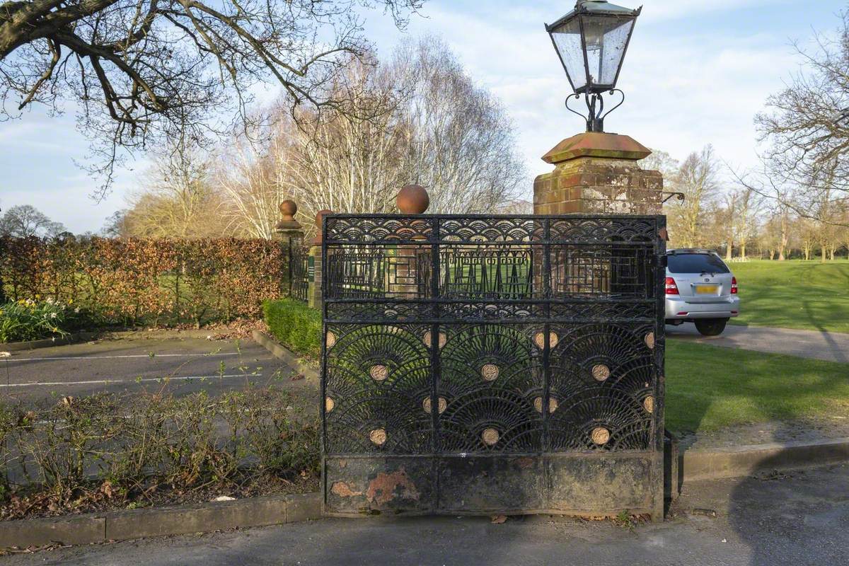 Carriage Gates – Sprowston