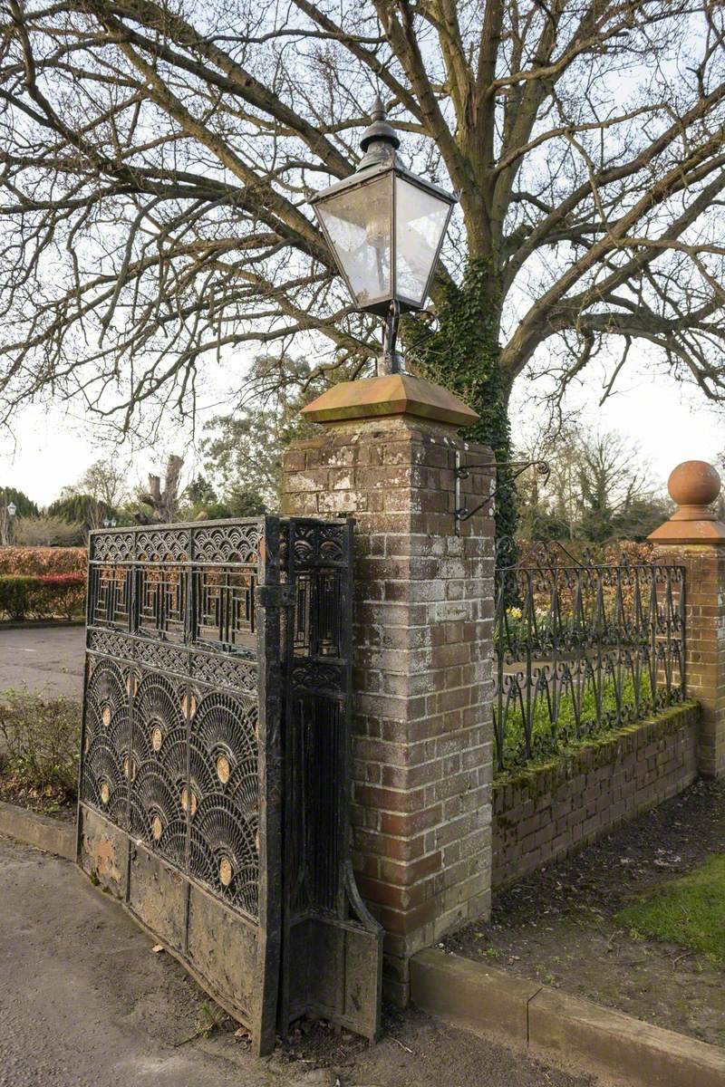 Carriage Gates – Sprowston