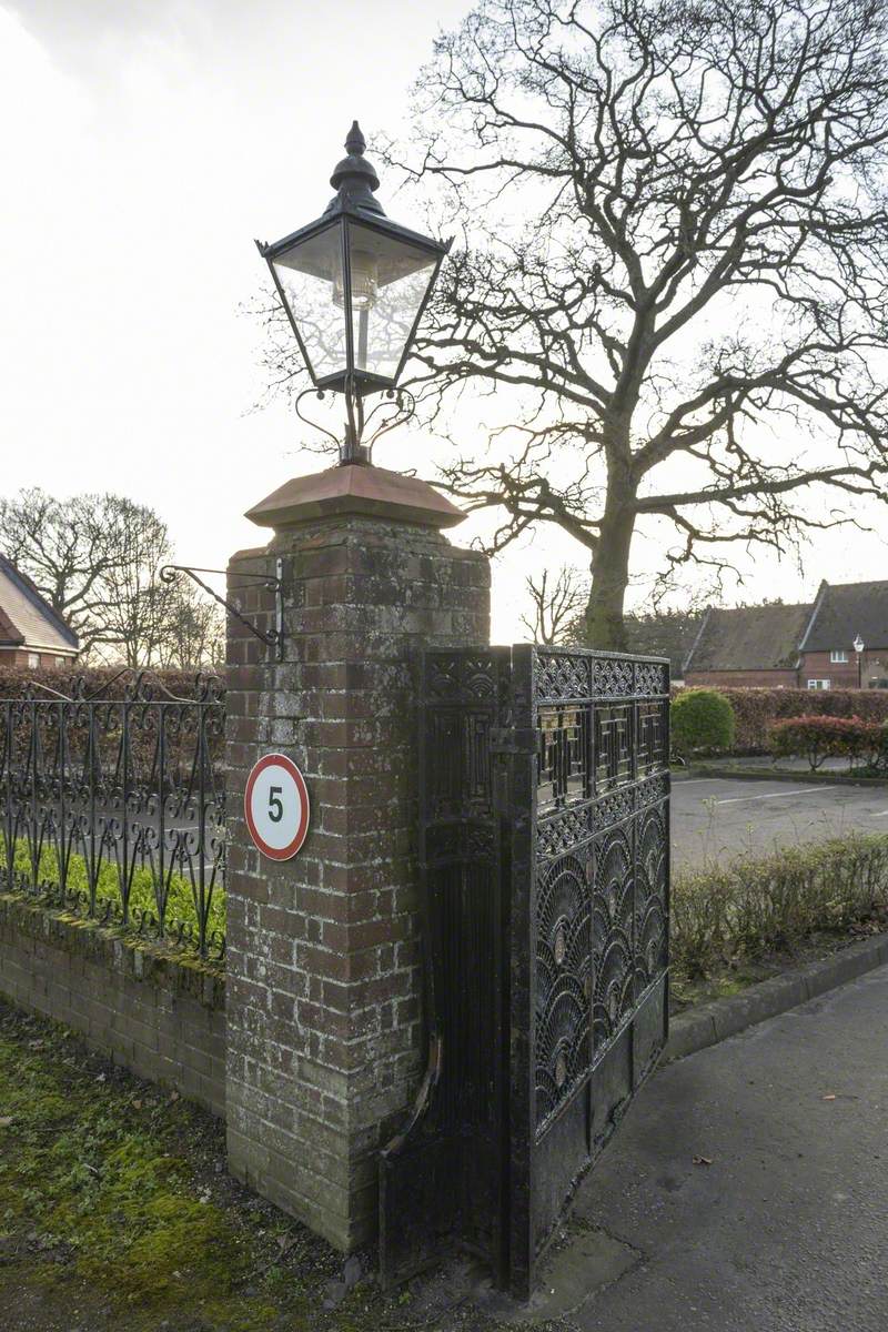 Carriage Gates – Sprowston