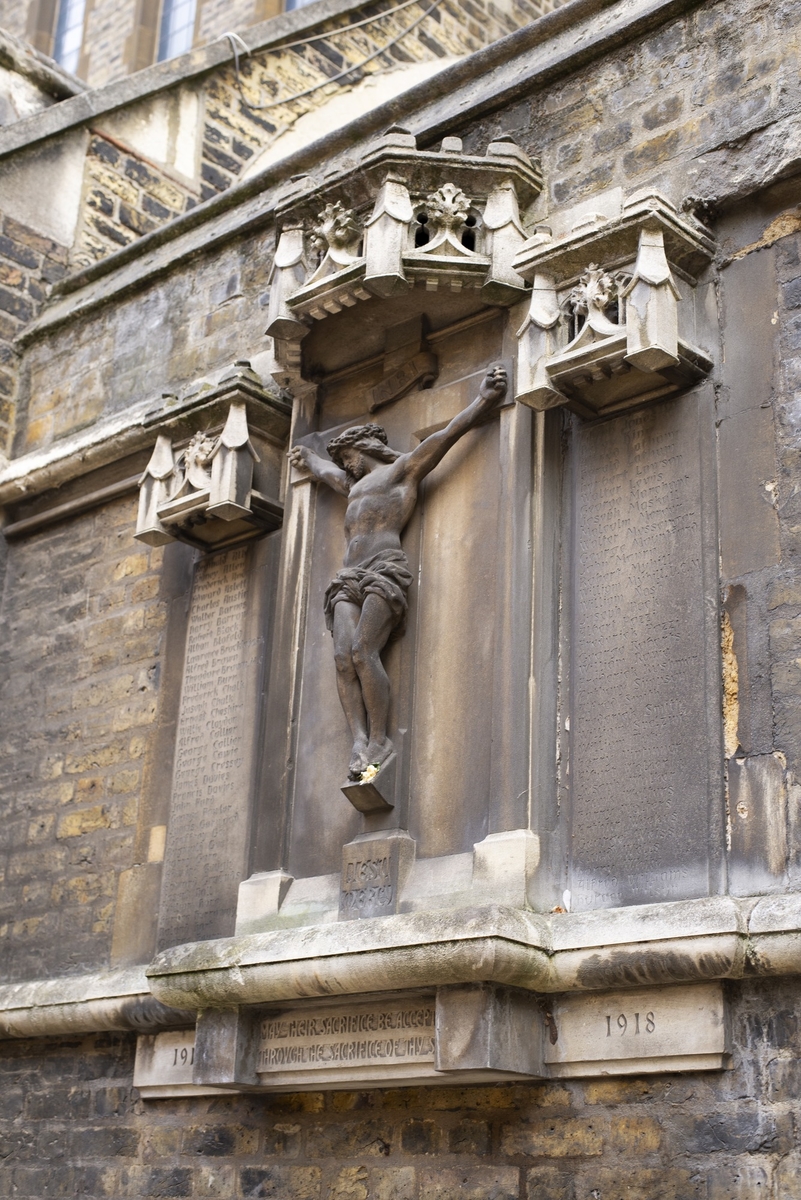 Holy Cross Church War Memorial | Art UK