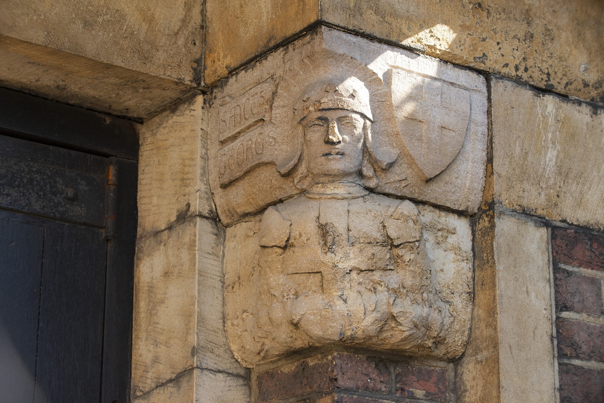 Calvary, Saint Joan, and Saint George with Reliefs