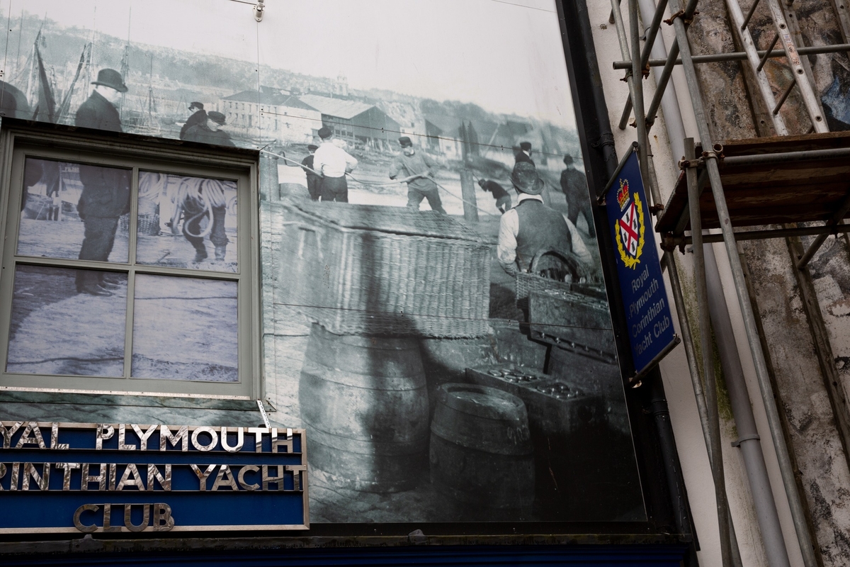 Photo Panel on Yacht Club