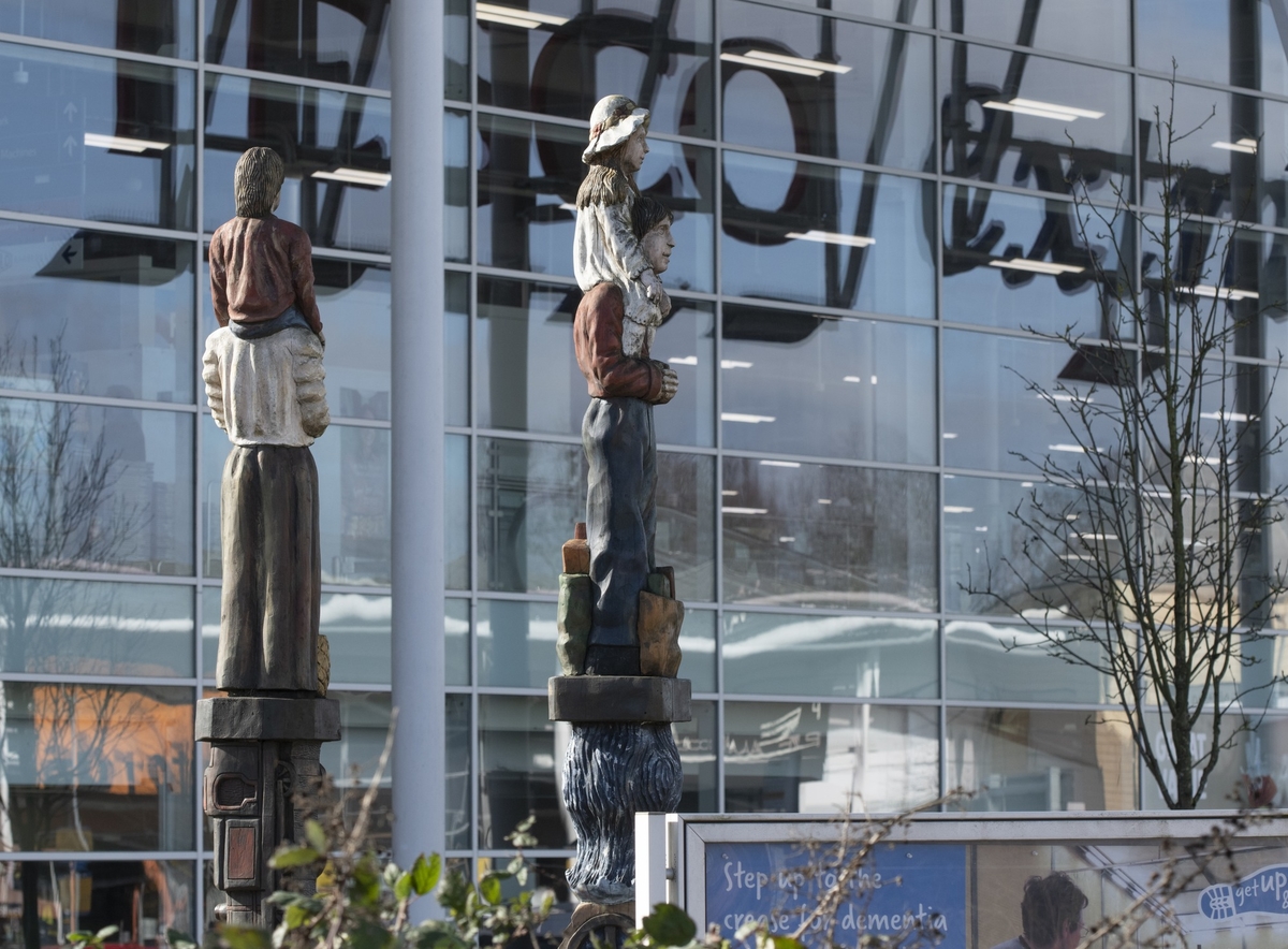 Havant Totem Poles