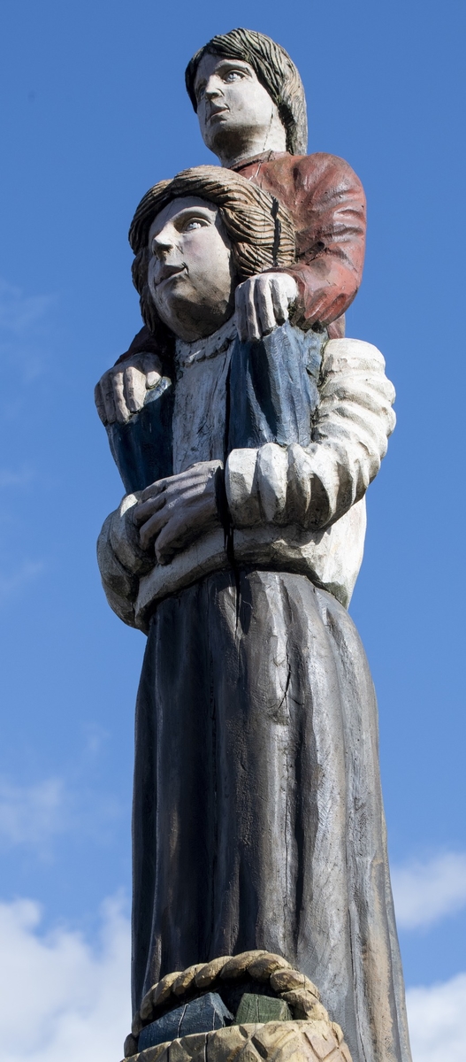 Havant Totem Poles