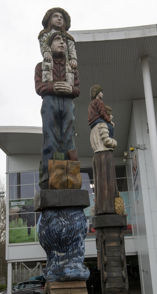 Havant Totem Poles