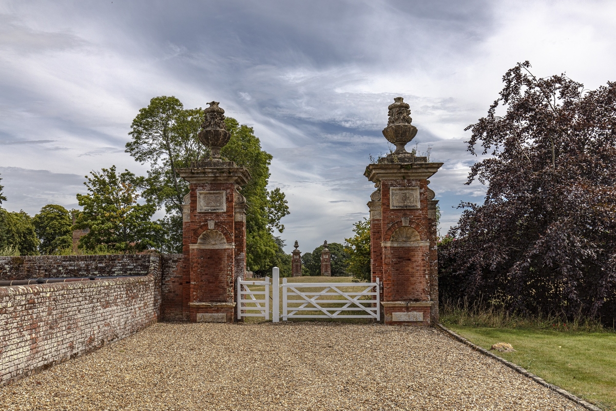 Hamstead Marshall Park Gate Piers