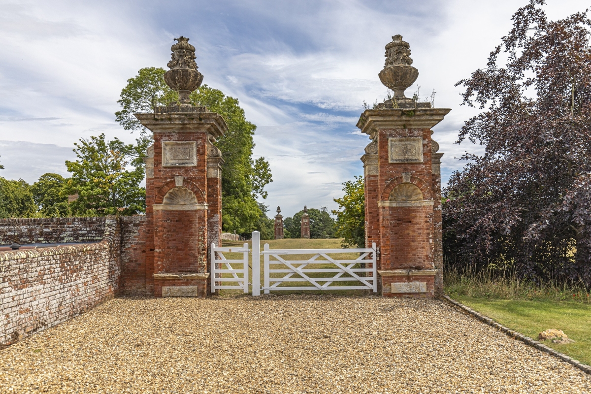 Hamstead Marshall Park Gate Piers