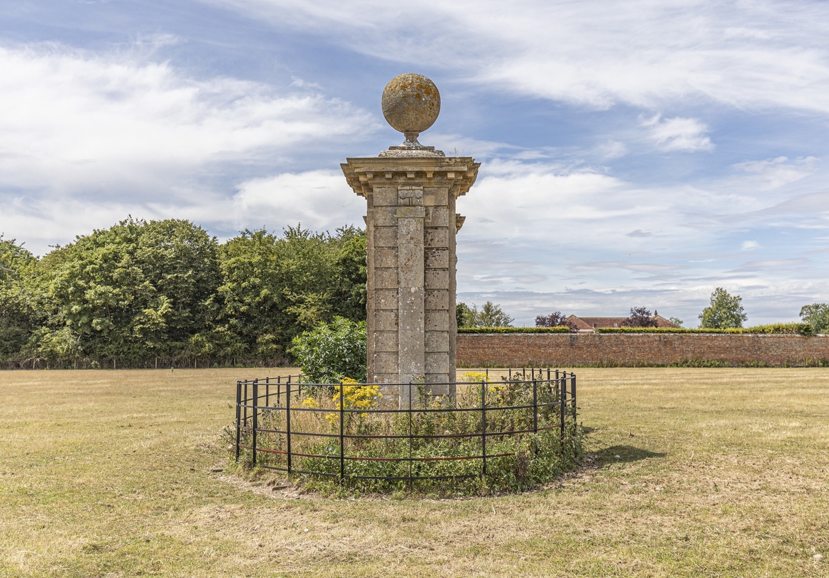 Hamstead Marshall Park Gate Piers