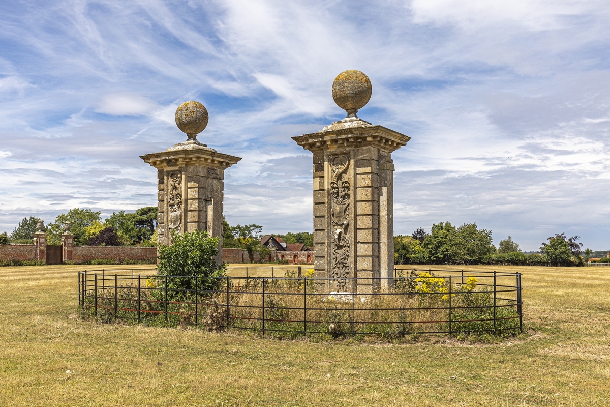 Hamstead Marshall Park Gate Piers