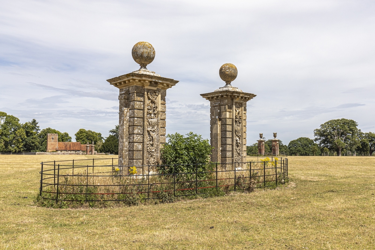 Hamstead Marshall Park Gate Piers