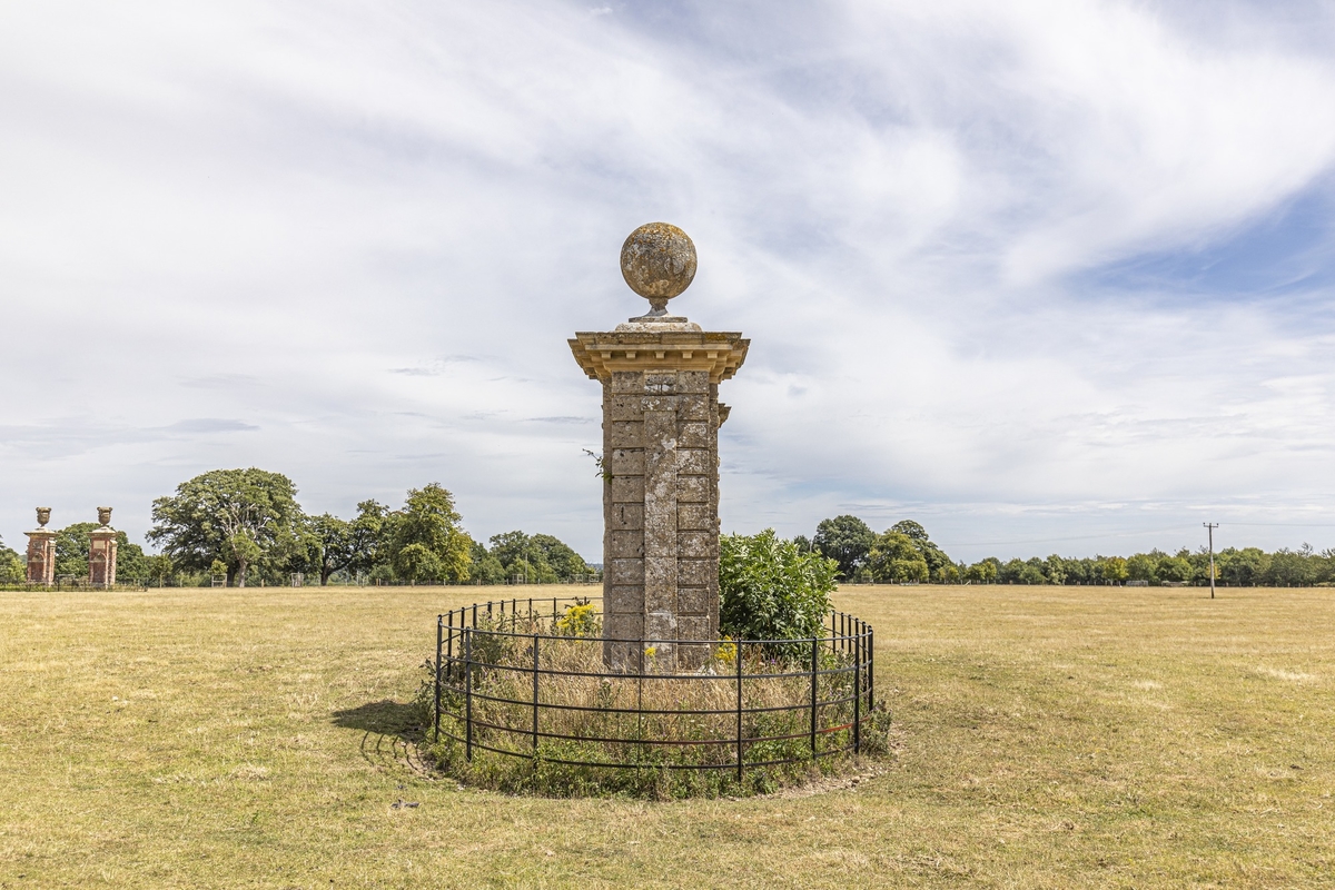 Hamstead Marshall Park Gate Piers