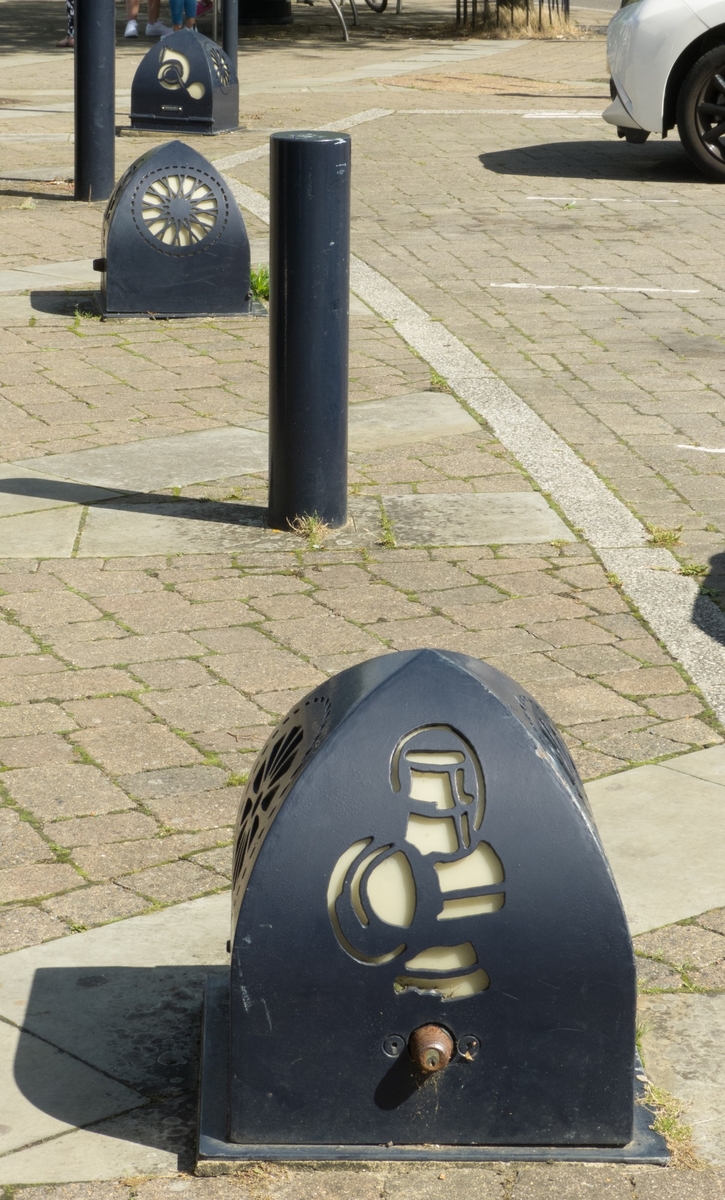 Crawley High Street Artwork Illuminated Bollards