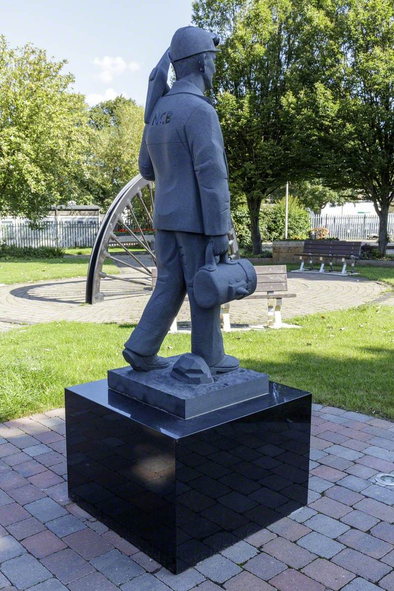 Dinnington Miners Memorial Statue