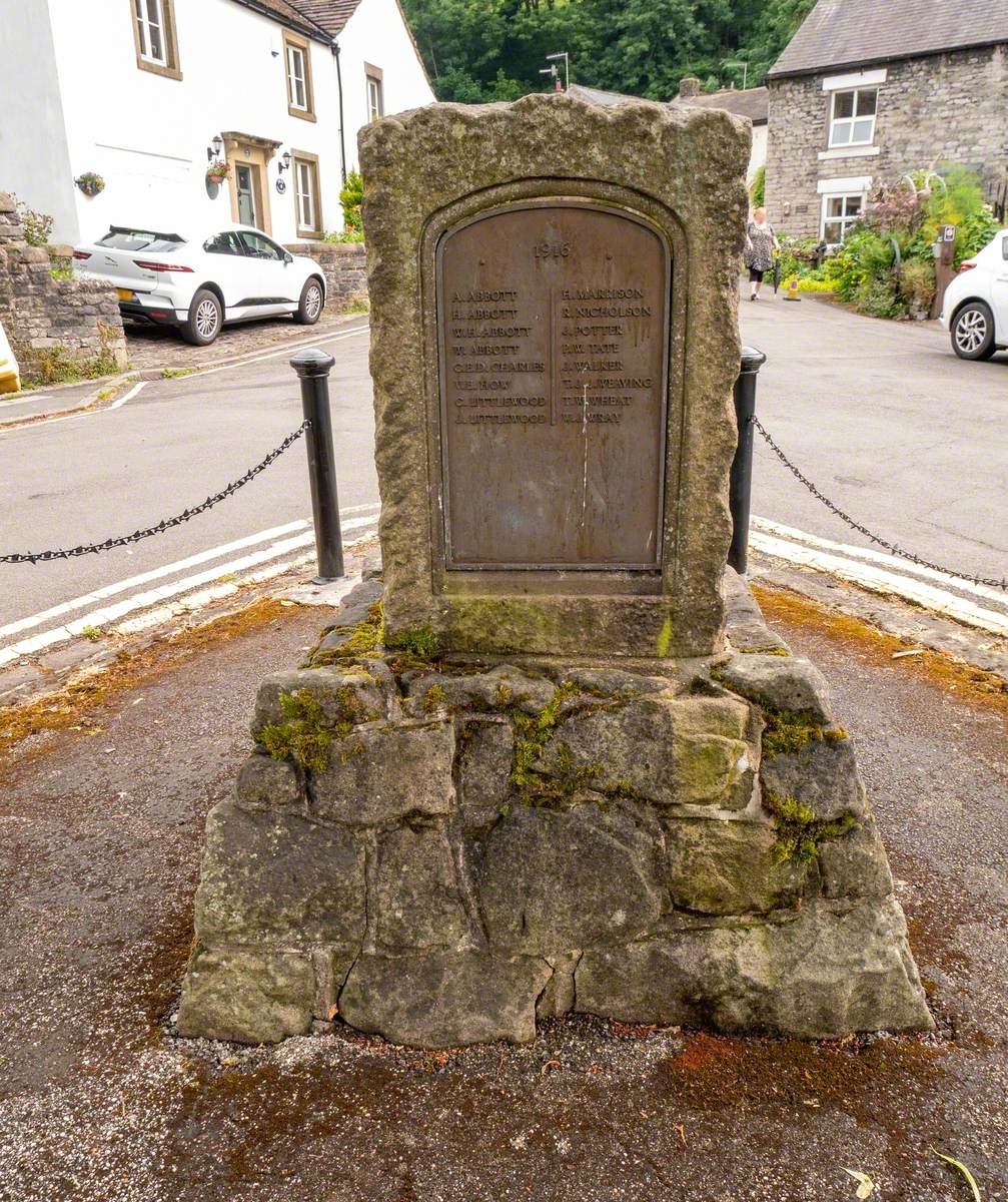 War Memorial with Arch and Lamp