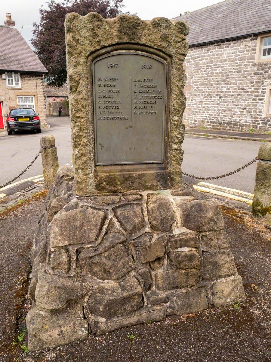 War Memorial with Arch and Lamp