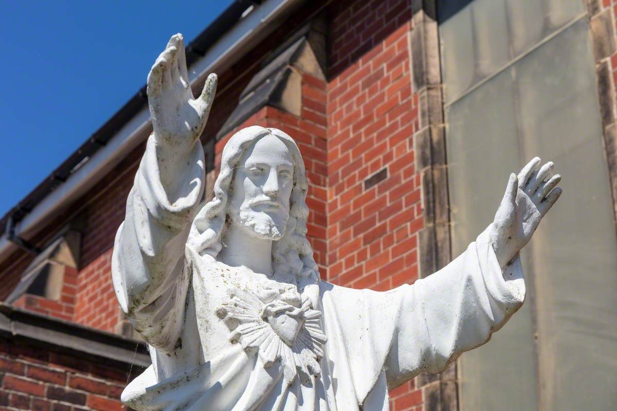 Sacred Heart of Christ Statue