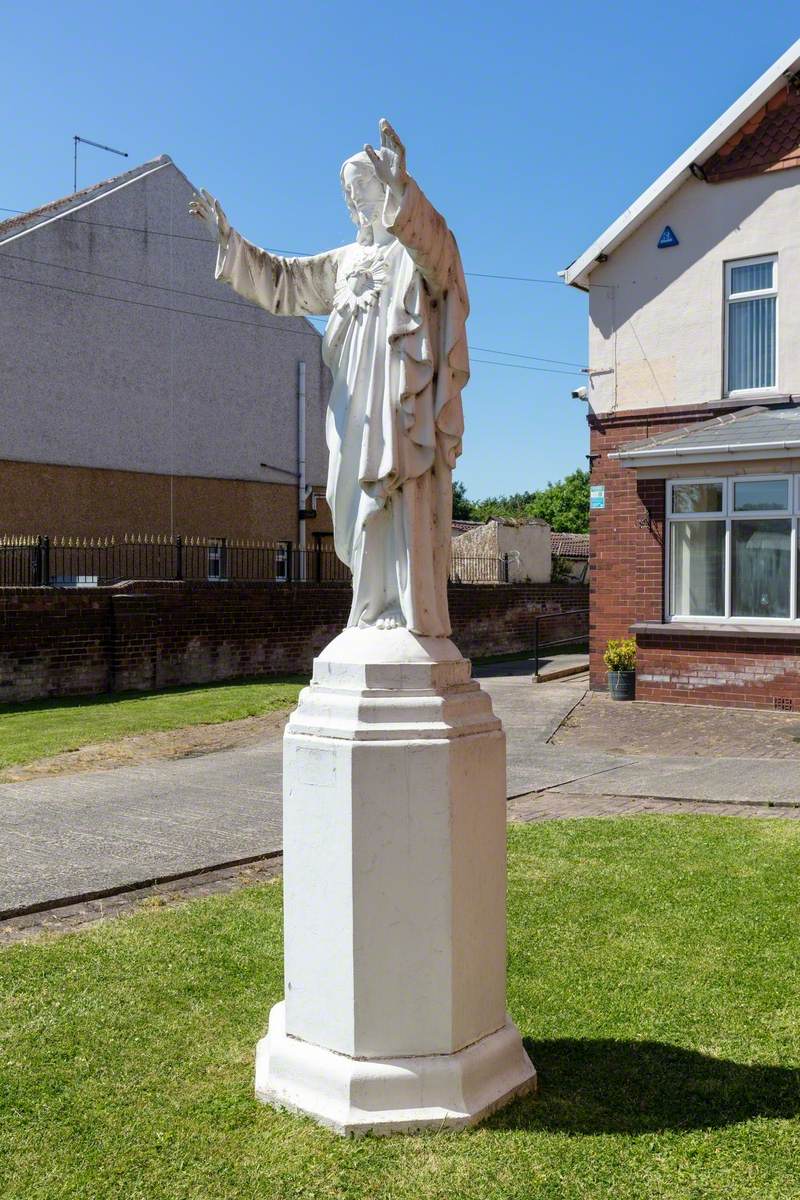 Sacred Heart of Christ Statue