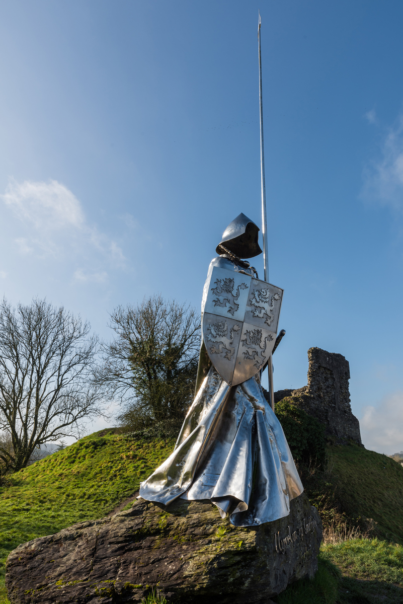 Llywelyn ap Gruffydd Fychan Memorial | Art UK