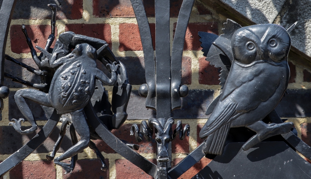 The Bankside Gates