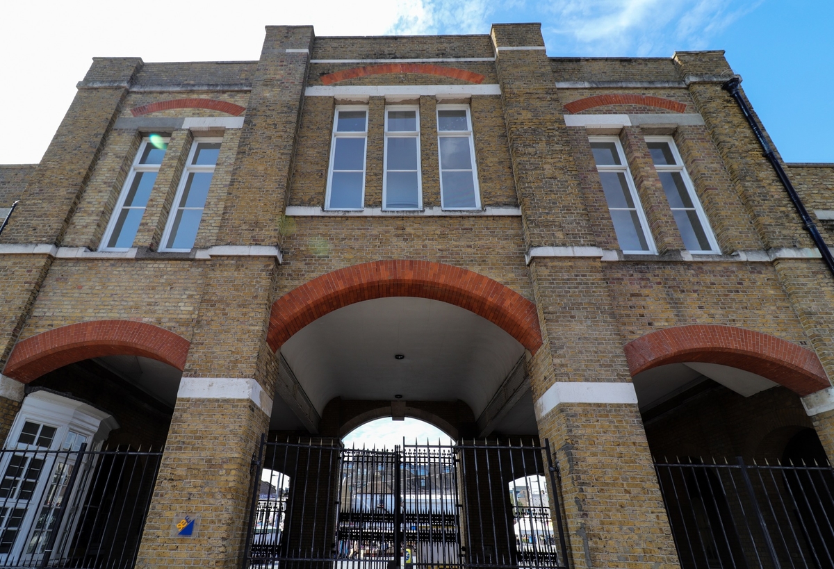 Royal Arsenal Gatehouse | Art UK