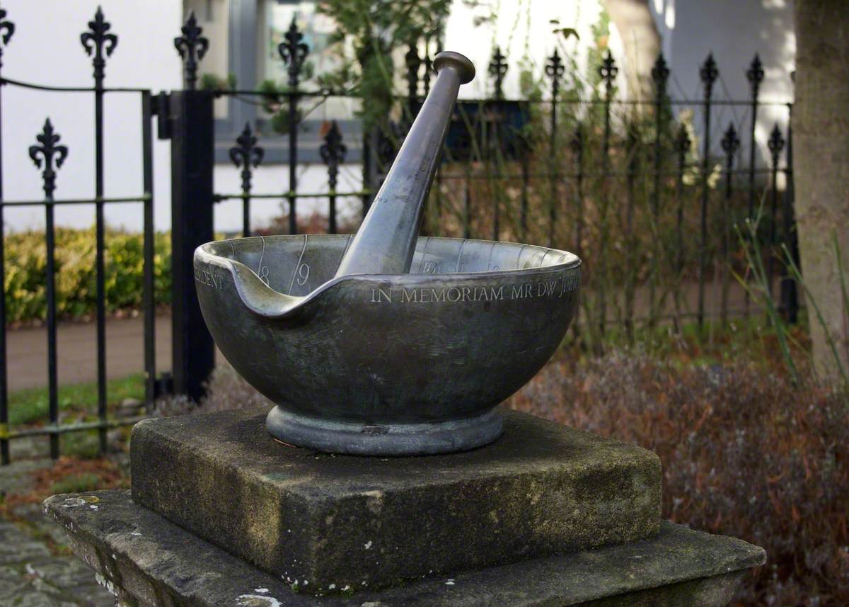 Sundial (Mortar and Pestle)