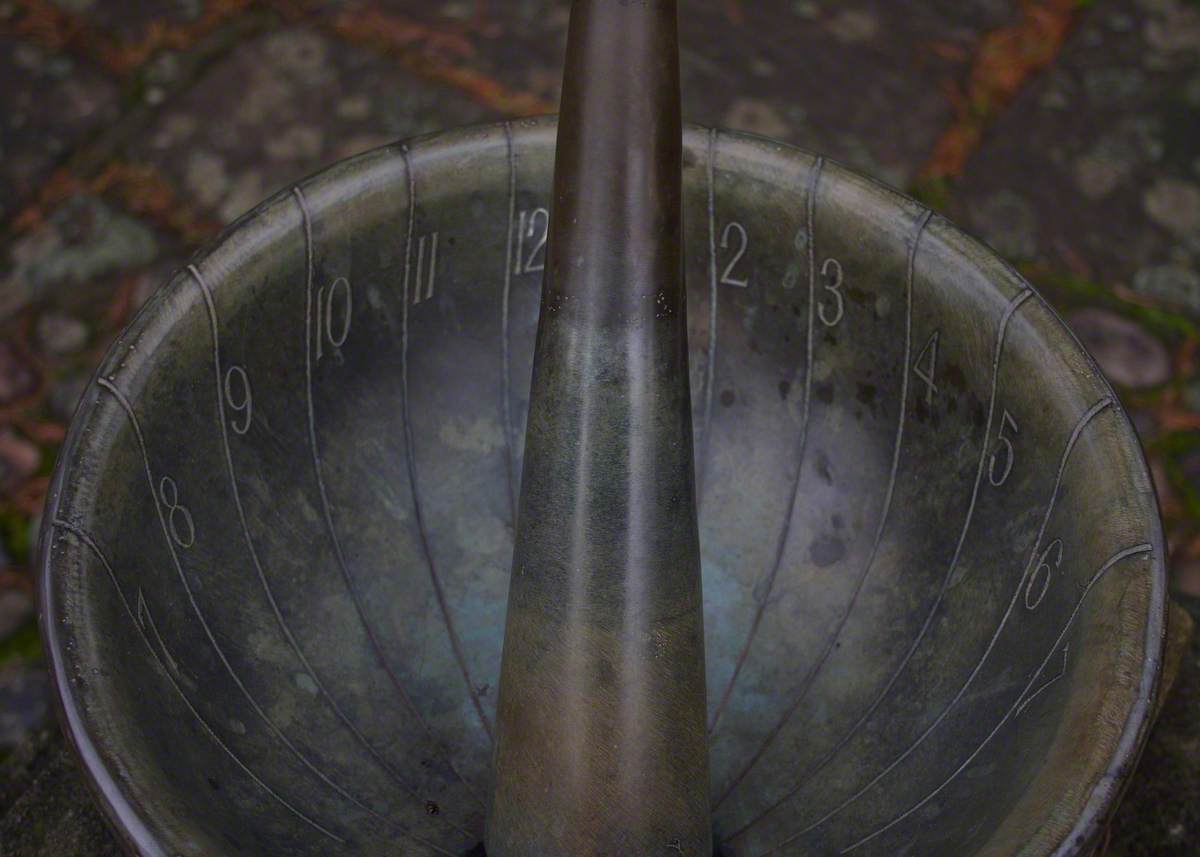 Sundial (Mortar and Pestle)