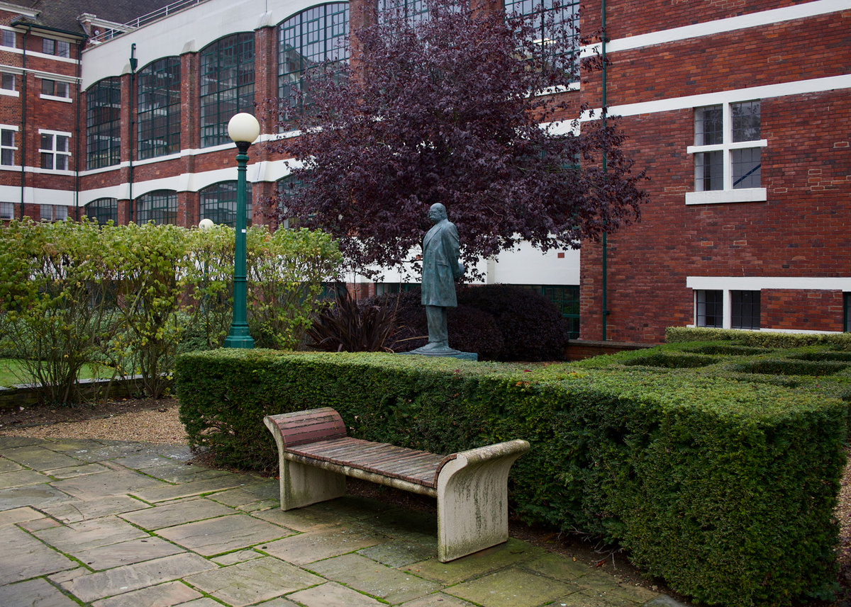 Ebenezer Howard (18501928), OBE Art UK