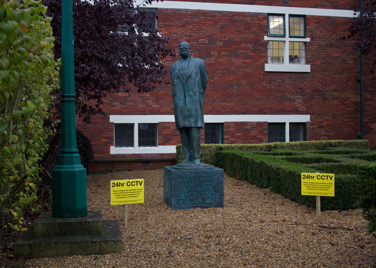 Ebenezer Howard (18501928), OBE Art UK