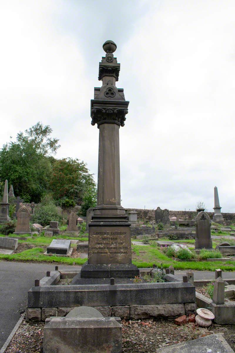 Memorial to Lawrence Earnshaw (1707–1767)