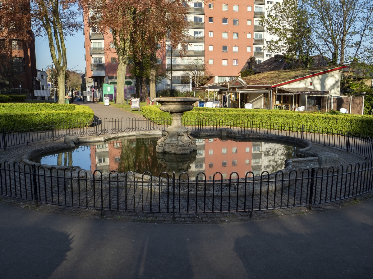 Manor Park Fountain Art UK