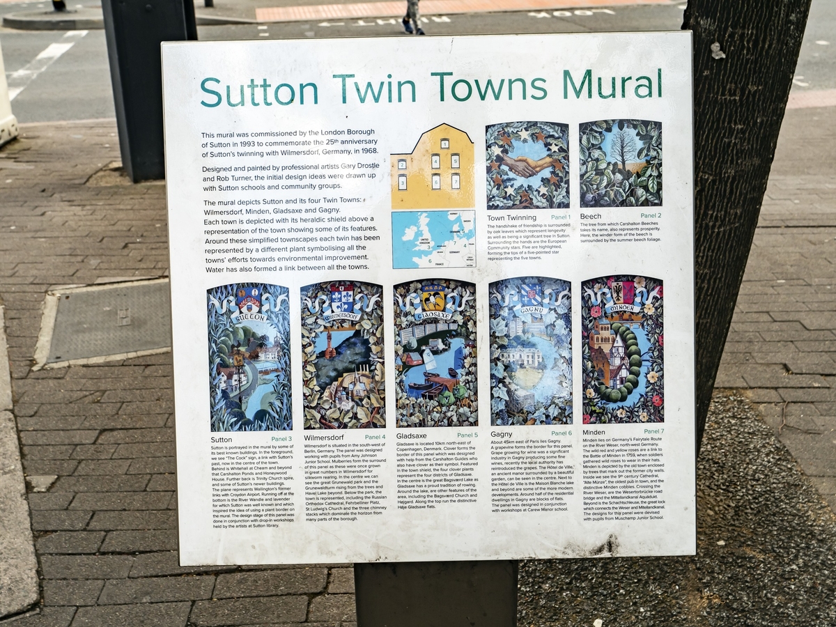 Sutton Twin Towns Mural