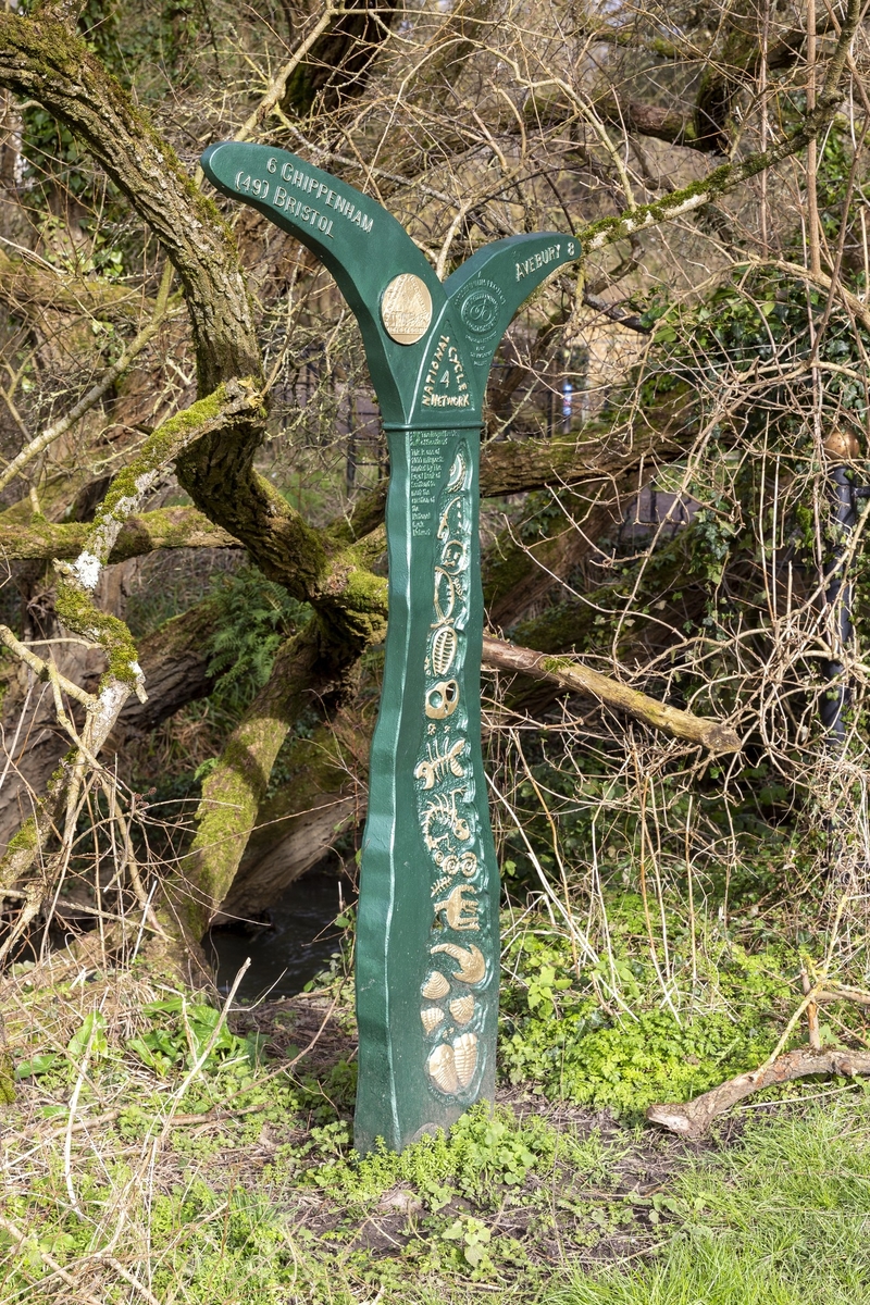 The Fossil Tree (National Cycle Route Marker)