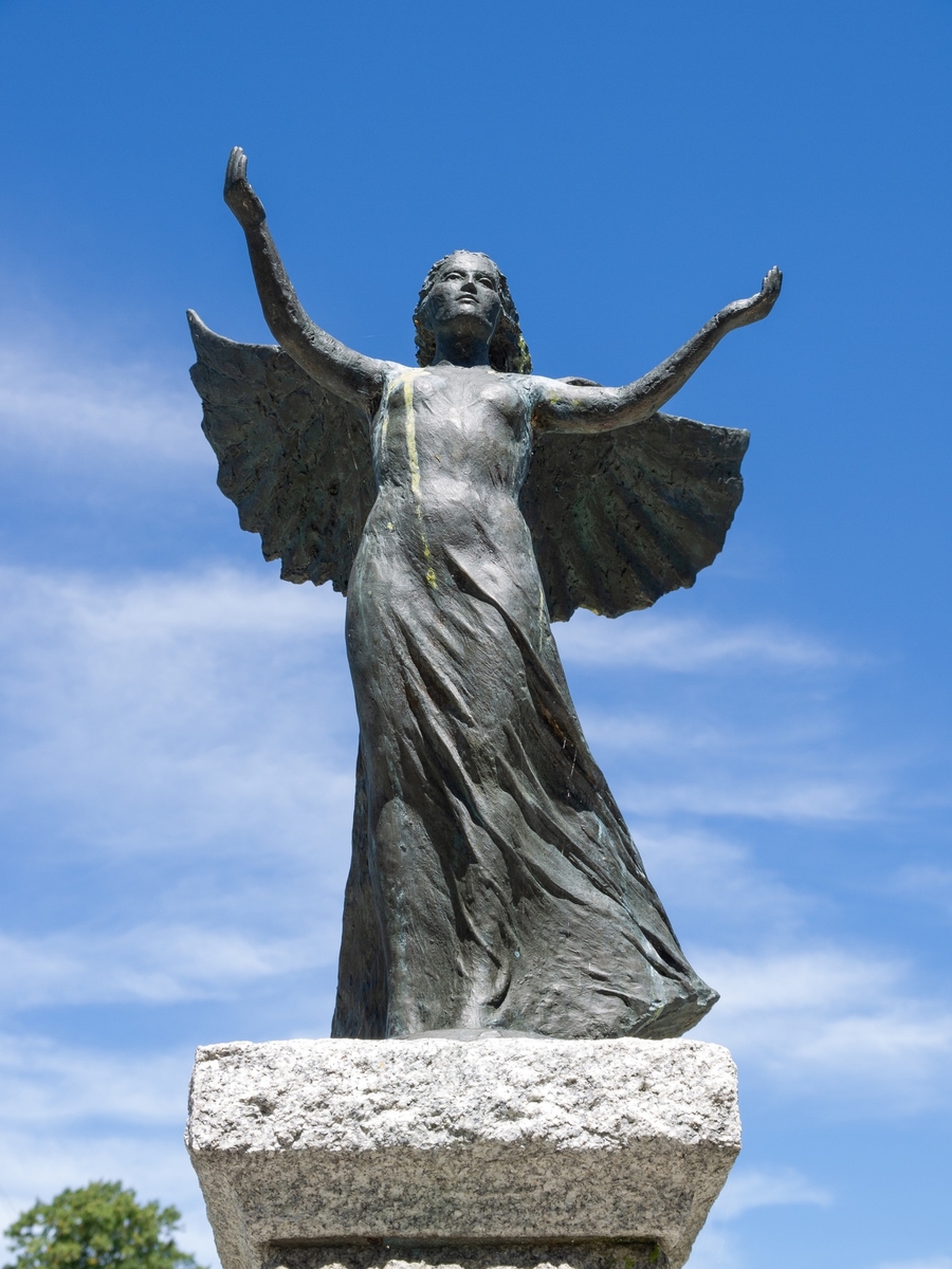 War Memorial (Angel of Victory)