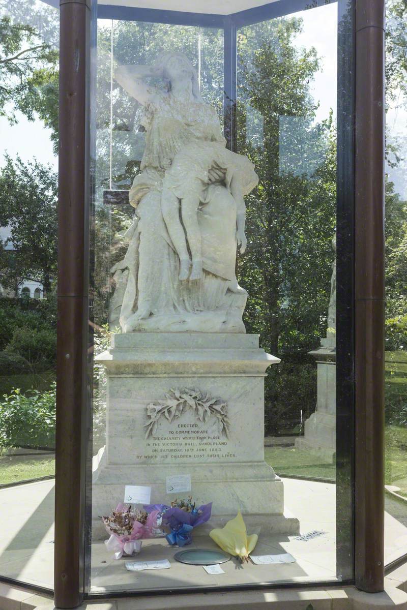 Victoria Hall Disaster Memorial