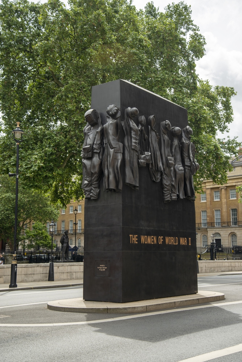 Memorial to the Women of the Second World War