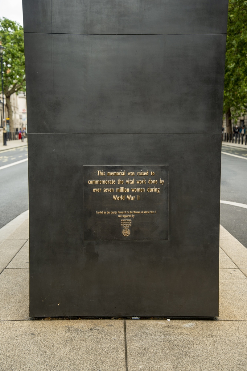 Memorial to the Women of the Second World War