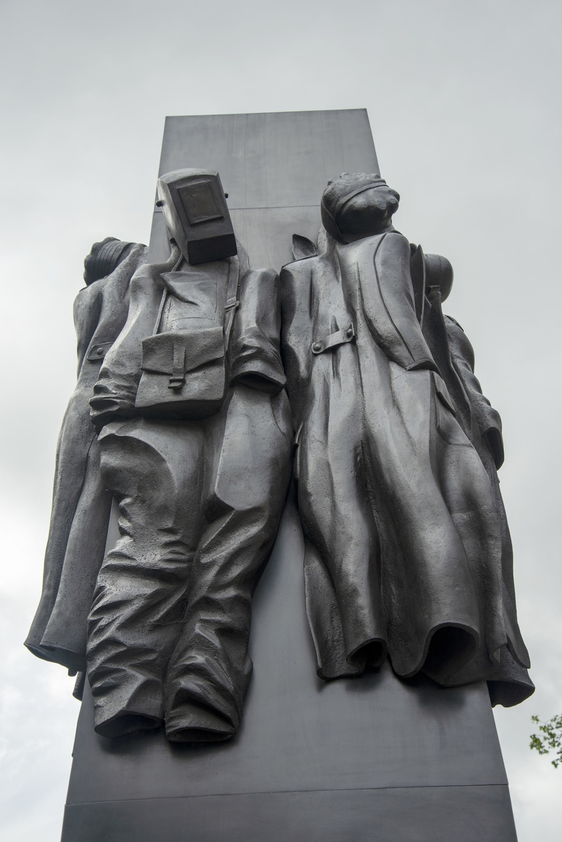 Memorial to the Women of the Second World War