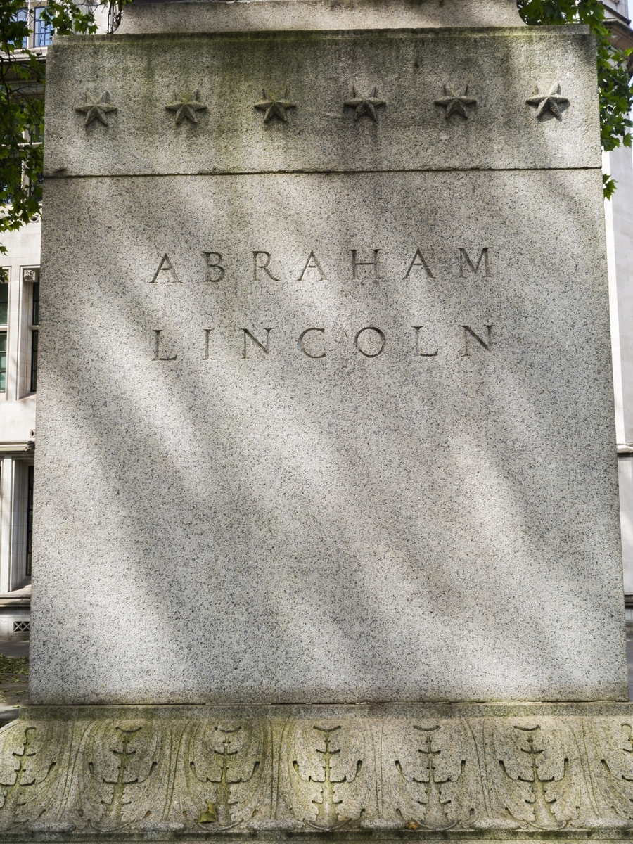 Monument to Abraham Lincoln (1809–1865)