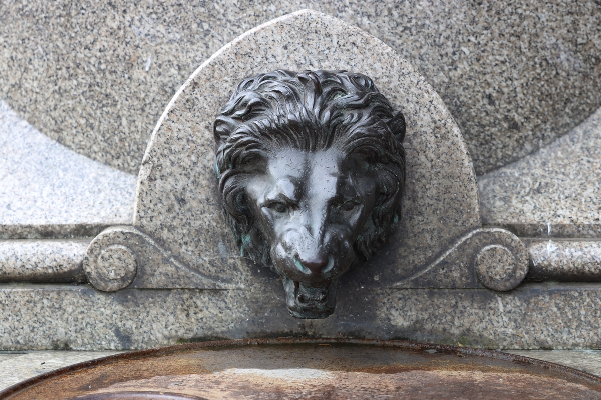 The United Kingdom Temperance and General Provident Institution Drinking Fountain